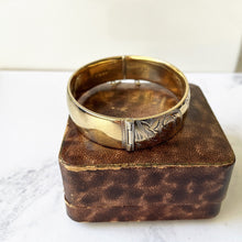Carica l'immagine nel visualizzatore di Gallery, Vintage 22ct Gold On Silver Engraved Bangle, Boxed. British Hallmarked 1966 Sterling Silver Hinged Cuff Wide Bracelet