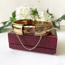 Carica l'immagine nel visualizzatore di Gallery, Vintage 1967 Harrods Of London Hard Gold Plated Sterling Silver Bracelet. Edwardian Style Engraved English Oak Leaf Gold Bangle Bracelet.