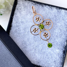 Carica l'immagine nel visualizzatore di Gallery, Antique Art Nouveau 9ct Gold Demantoid Garnet Pendant. Victorian/Edwardian Gold Quatrefoil Flower Pendant. Green Gemstone Drop Pendant.