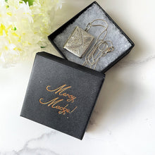 Carica l'immagine nel visualizzatore di Gallery, Vintage English Silver Stamp Case Pendant. Engraved Miniature Envelope Stamp Holder. Edwardian/Victorian Style Love Letter Keepsake Locket.