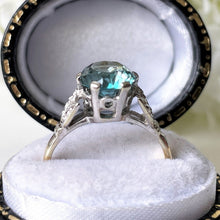 Carica l'immagine nel visualizzatore di Gallery, Vintage Blue Zircon Solitaire Ring, 9ct Gold. 1960s Retro 2-Carat Sky Blue Zircon Cocktail Ring. Art Deco Revivalist Engagement Ring.