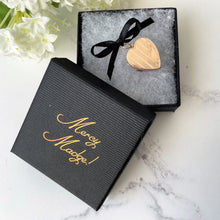 Carica l'immagine nel visualizzatore di Gallery, Antique Solid 9ct Rose Gold Heart Locket. Edwardian 2-Sided Guilloche Engraved Heart Locket Pendant. Antique Gold Love Token Jewelry.