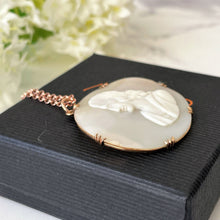 Charger l'image dans la galerie, Antique 9ct Gold Cameo Pendant Of St. John. Georgian/Victorian Left Facing Biblical Male Cameo. Rose Gold Antique Religious Necklace Pendant