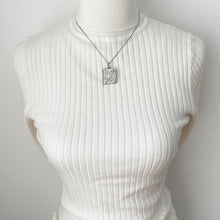 Carica l'immagine nel visualizzatore di Gallery, Vintage English Silver Stamp Case Pendant. Engraved Miniature Envelope Stamp Holder. Edwardian/Victorian Style Love Letter Keepsake Locket.