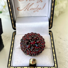 Carica l'immagine nel visualizzatore di Gallery, Victorian 9ct Gold Bohemian Garnet Cluster Ring. Antique Almandine Garnet Large Statement Ring. Red Gemstone Floral Cluster Circle Ring