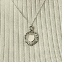 Carica l'immagine nel visualizzatore di Gallery, Vintage 1920s English Silver Laurel Wreath Fob Pendant Necklace. Art Deco Pocket Watch Fob Medallion & Belcher Chain, Hallmarked 1926