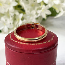 Carica l'immagine nel visualizzatore di Gallery, Vintage 18ct Gold Diamond & Square Cut Ruby Ring. Art Deco Style Princess Cut Gemstone Stacking/Wedding Band. July Birthstone Ring Sz M/6.25