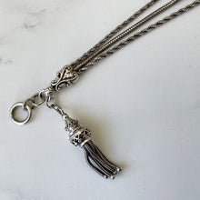 Carica l'immagine nel visualizzatore di Gallery, Victorian Sterling Silver Albertina Watch Chain Bracelet. Antique Neoclassical Fancy Link Sterling Chain Bracelet, Tassel Charm & Dog-Clip