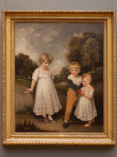 Carica l'immagine nel visualizzatore di Gallery, Antique Red Coral Bead Necklace, 9ct Gold Clasp. Victorian Natural Mediterranean Coral Choker. Petite/Girls Salmon Orange Coral Necklace