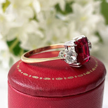 Carica l'immagine nel visualizzatore di Gallery, Vintage Art Deco 9ct Gold Ruby & White Sapphire Ring. Square/Princess Cut Pink Ruby 3-Stone Trilogy Engagement Ring, Size UK M/ US 6.75