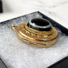 Carica l'immagine nel visualizzatore di Gallery, Victorian 18ct Gold On Silver Bullseye Locket. Antique Scottish Banded Agate Starburst Pendant. Large Etruscan Revival Photo Keepsake Locket