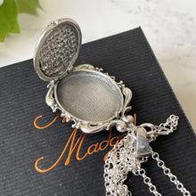 Carica l'immagine nel visualizzatore di Gallery, Vintage Sterling Silver Art Nouveau Poppy Locket & Belcher Chain. Ornate Victorian Style Photo/Keepsake Locket Pendant Necklace