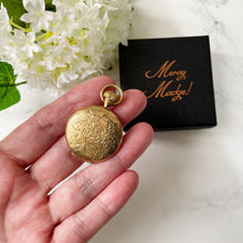 Carica l'immagine nel visualizzatore di Gallery, Antique Victorian 9ct Gold Fronted Pendant Locket. Large Flower & Fern Engraved Gold Locket. Pocket Watch Style Photo/Keepsake Locket.