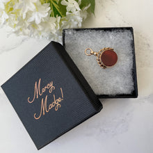 Carica l'immagine nel visualizzatore di Gallery, Antique 9ct Gold Spinner Fob Pendant. Victorian Scottish Agates Fob. Carnelian & Bloodstone Necklace Pendant Charm, Hallmarked 1887