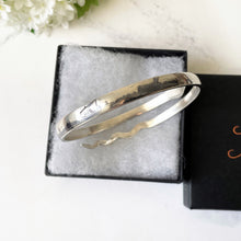 Carica l'immagine nel visualizzatore di Gallery, Art Deco Egyptian Revival Niello Silver Serpent Bracelet. Large 1930s Coiled Snake Sterling Silver Enamel Bangle. Antique Love Token Jewelry