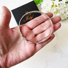 Carica l'immagine nel visualizzatore di Gallery, Art Deco Egyptian Revival Niello Silver Serpent Bracelet. Large 1930s Coiled Snake Sterling Silver Enamel Bangle. Antique Love Token Jewelry