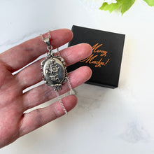 Carica l'immagine nel visualizzatore di Gallery, Vintage Sterling Silver Art Nouveau Poppy Locket & Belcher Chain. Ornate Victorian Style Photo/Keepsake Locket Pendant Necklace