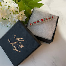 Carica l'immagine nel visualizzatore di Gallery, Antique Red Coral & Silver Bar Brooch. Edwardian Art Nouveau Fine Silver Filigree Gemstone Lapel Pin. Alternative Antique Cravat/Stock Pin