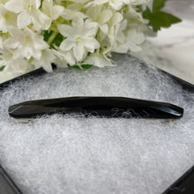 Carica l'immagine nel visualizzatore di Gallery, Antique Whitby Jet Long Bar Brooch. Victorian Carved Faceted Black English Jet Sash/Scarf Brooch. Alternative Stock/Cravat Mourning Pin