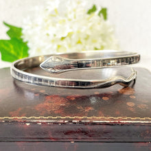 Carica l'immagine nel visualizzatore di Gallery, Art Deco Egyptian Revival Niello Silver Serpent Bracelet. Large 1930s Coiled Snake Sterling Silver Enamel Bangle. Antique Love Token Jewelry