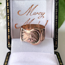Carica l'immagine nel visualizzatore di Gallery, Antique English 9ct Rose Gold Buckle Ring, 1916. Edwardian Love Token/Sweetheart Ring. Floral Engraved Wide Band Ring Size UK N-1/2, US 7
