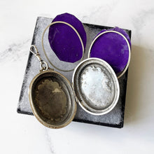 Charger l'image dans la galerie, Antique Victorian Sterling Silver Locket With Dog Clip. Large Aesthetic Engraved Belt Buckle Ivy Locket. 2-Sided Silver Book Chain Locket