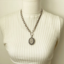 Carica l'immagine nel visualizzatore di Gallery, Vintage Victorian Revival Sterling Silver Book Chain Necklace. English Engraved Fancy Link Collar Necklace With Large Spring Ring Clasp