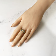 Carica l'immagine nel visualizzatore di Gallery, Vintage Heavy 9ct Gold Buckle Ring, Hallmarked London 1974. Retro Wide Yellow Gold Band Buckle Ring. Index/Unisex/Pinky Ring Size S /US 9