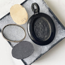 Carica l'immagine nel visualizzatore di Gallery, Antique Victorian Whitby Jet Photo Locket. Carved Faceted English Jet Picture Pendant. Antique Black Gemstone Mourning Jewellery