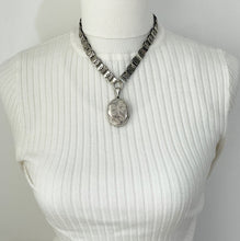 Carica l'immagine nel visualizzatore di Gallery, Victorian Sterling Silver Book Chain Necklace. Antique Engraved Silver Collar Necklace With Detachable Bolt Ring. Silver Locket Bookchain
