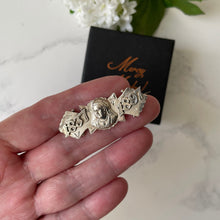 Carica l'immagine nel visualizzatore di Gallery, Antique Queen Victoria Sterling Silver Bar Brooch, Hallmarked 1896. Victorian English Silver Lapel Pin. Alternative Stock, Cravat, Tie Pin