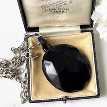 Carica l'immagine nel visualizzatore di Gallery, Antique Victorian Whitby Jet Photo Locket. Carved Faceted English Jet Picture Pendant. Antique Black Gemstone Mourning Jewellery
