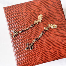 Carica l'immagine nel visualizzatore di Gallery, Vintage 9ct Gold Marquise Garnet Drop Earrings. Edwardian Style Bohemian Garnet Long Dangle Earrings. Delicate Gold Gem Set Pendant Earrings
