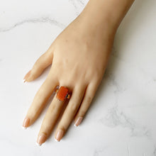 Carica l'immagine nel visualizzatore di Gallery, Antique 9ct Gold Scottish Hardstone Ring. Edwardian/Art Deco Emerald Cut Carnelian Ring. Rose Gold Orange Agate Unisex Ring, S/UK, 9.25 US.