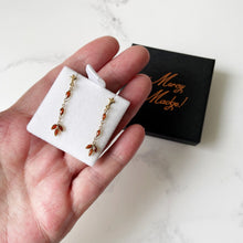 Carica l'immagine nel visualizzatore di Gallery, Vintage 9ct Gold Marquise Garnet Drop Earrings. Edwardian Style Bohemian Garnet Long Dangle Earrings. Delicate Gold Gem Set Pendant Earrings