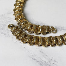 Carica l'immagine nel visualizzatore di Gallery, Georgian Engraved Pinchbeck Choker Necklace. Rare Antique Floral Book Chain Studded Necklace c1820. Early Victorian Gold Choker Collar