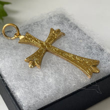 Carica l'immagine nel visualizzatore di Gallery, Georgian Pinchbeck Gold Gothic Cross Pendant Necklace. Antique Early Victorian Floral Engraved Large Cross & Belcher Chain Necklace.