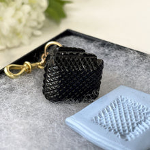 Carica l'immagine nel visualizzatore di Gallery, Victorian Carved Whitby Jet Fob Seal. Antique English Jet Fob, Rolled Gold Dog-Clip. Victorian Mourning Pocket Watch Fob/Chatelaine Pendant