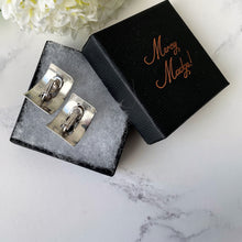 Carica l'immagine nel visualizzatore di Gallery, Margot de Taxco Sterling Silver Modernist Earrings. Vintage 1950's Designer Clip Earrings, Mexico. Art Deco Inspired Statement Earrings