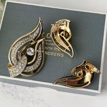 Load image into Gallery viewer, Vintage 1950s Kramer NY Brooch & Clip Earring Set. Retro Paisley Pattern Crystal Rhinestone Brooch, Earring Set. 1940s Costume Jewellery