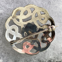 Carica l'immagine nel visualizzatore di Gallery, Vintage Whitby Jet Celtic Framed Sterling Silver Brooch. Arts & Crafts Style Celtic Knotwork Disc Brooch. Eternity/Love Knot Sash/Lapel Pin