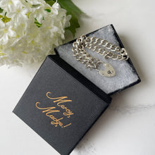 Carica l'immagine nel visualizzatore di Gallery, Antique Edwardian Silver Bracelet With Heart Padlock. English Curb Chain Bracelet, 1908. Sterling Silver Watch Chain Sweetheart Bracelet