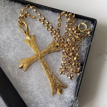 Carica l'immagine nel visualizzatore di Gallery, Georgian Pinchbeck Gold Gothic Cross Pendant Necklace. Antique Early Victorian Floral Engraved Large Cross & Belcher Chain Necklace.