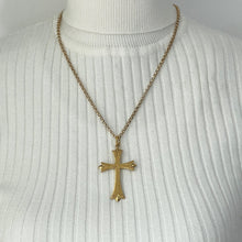 Carica l'immagine nel visualizzatore di Gallery, Georgian Pinchbeck Gold Gothic Cross Pendant Necklace. Antique Early Victorian Floral Engraved Large Cross & Belcher Chain Necklace.