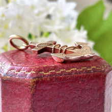 Carica l'immagine nel visualizzatore di Gallery, Victorian 9ct Gold Fouled Anchor Pendant. Antique Aesthetic Engraved Necklace Pendant, Hallmarked 1887. Victorian Gold "Hope" Pendant