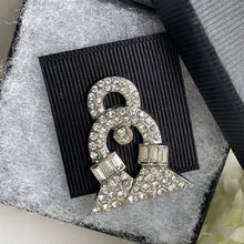 Carica l'immagine nel visualizzatore di Gallery, Art Deco Paste Diamond & Silver Dress Clip. Vintage 1930s Geometric Clip Brooch. Crystal Diamante Dress Clip. Antique Bridal Jewellery