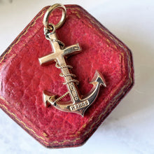 Carica l'immagine nel visualizzatore di Gallery, Victorian 9ct Gold Fouled Anchor Pendant. Antique Aesthetic Engraved Necklace Pendant, Hallmarked 1887. Victorian Gold "Hope" Pendant