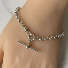 Carica l'immagine nel visualizzatore di Gallery, Vintage Sterling Silver Watch Chain Bracelet With T-Bar & Dog-Clip. 1980s English Silver Belcher Chain Bracelet. Victorian Revival Bracelet.