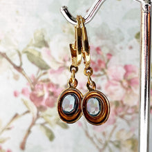 Charger l'image dans la galerie, Vintage Victorian Revival 9ct Gold Aquamarine Earrings. Yellow Gold Etruscan Style Drop Earrings. Greek/Neoclassical Blue Gemstone Earrings.