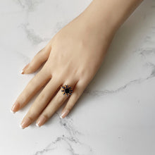 Carica l'immagine nel visualizzatore di Gallery, Vintage 1960's 9ct Gold Garnet & Spinel Flower Ring. Daisy Dome Cocktail Ring. Mid-Century Yellow Gold Statement  Ring, Size M UK, 6.25 US
